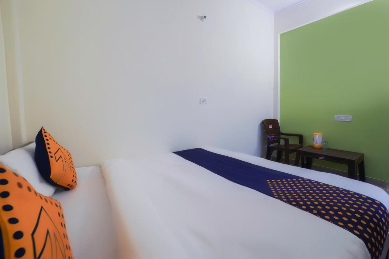 Spot On 67119 Hotel Shivam Residency Rāmpura Exteriör bild