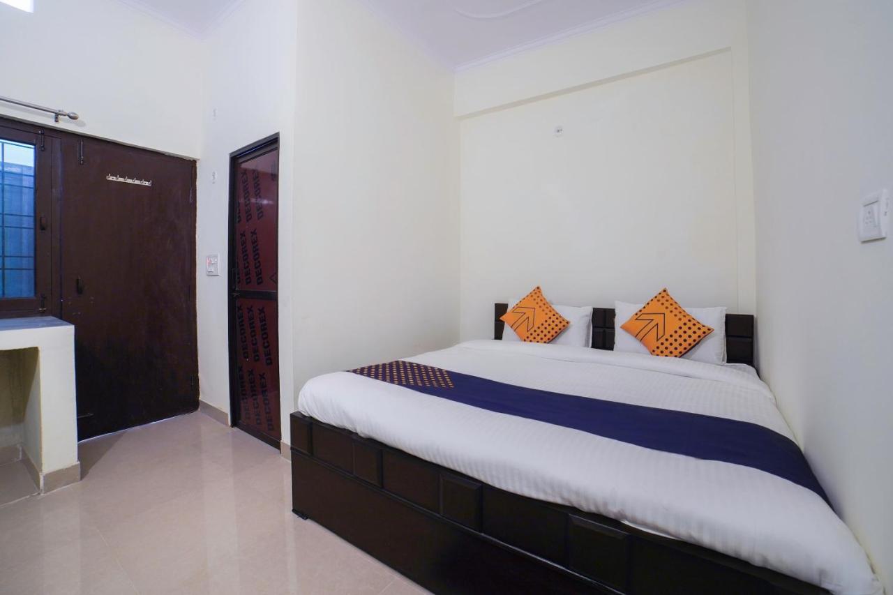 Spot On 67119 Hotel Shivam Residency Rāmpura Exteriör bild