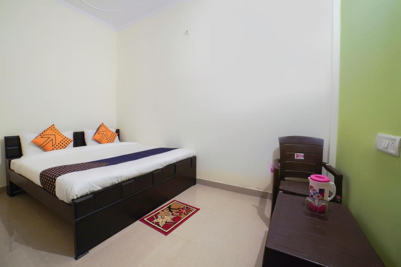 Spot On 67119 Hotel Shivam Residency Rāmpura Exteriör bild
